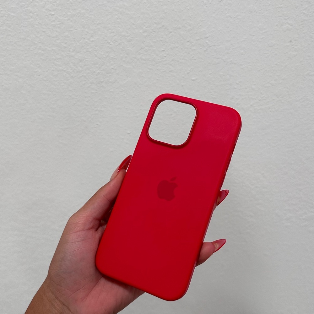 iPhone 14 Pro Max product red case